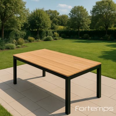 Table Danli avec plateau en Teck 220x100cm