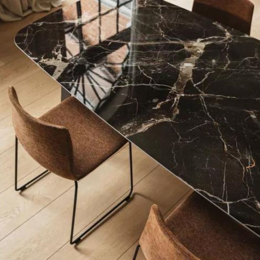 Chaise d'intérieur Curve