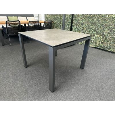 Table HPL Goa 95x95cm avec armature anthracite