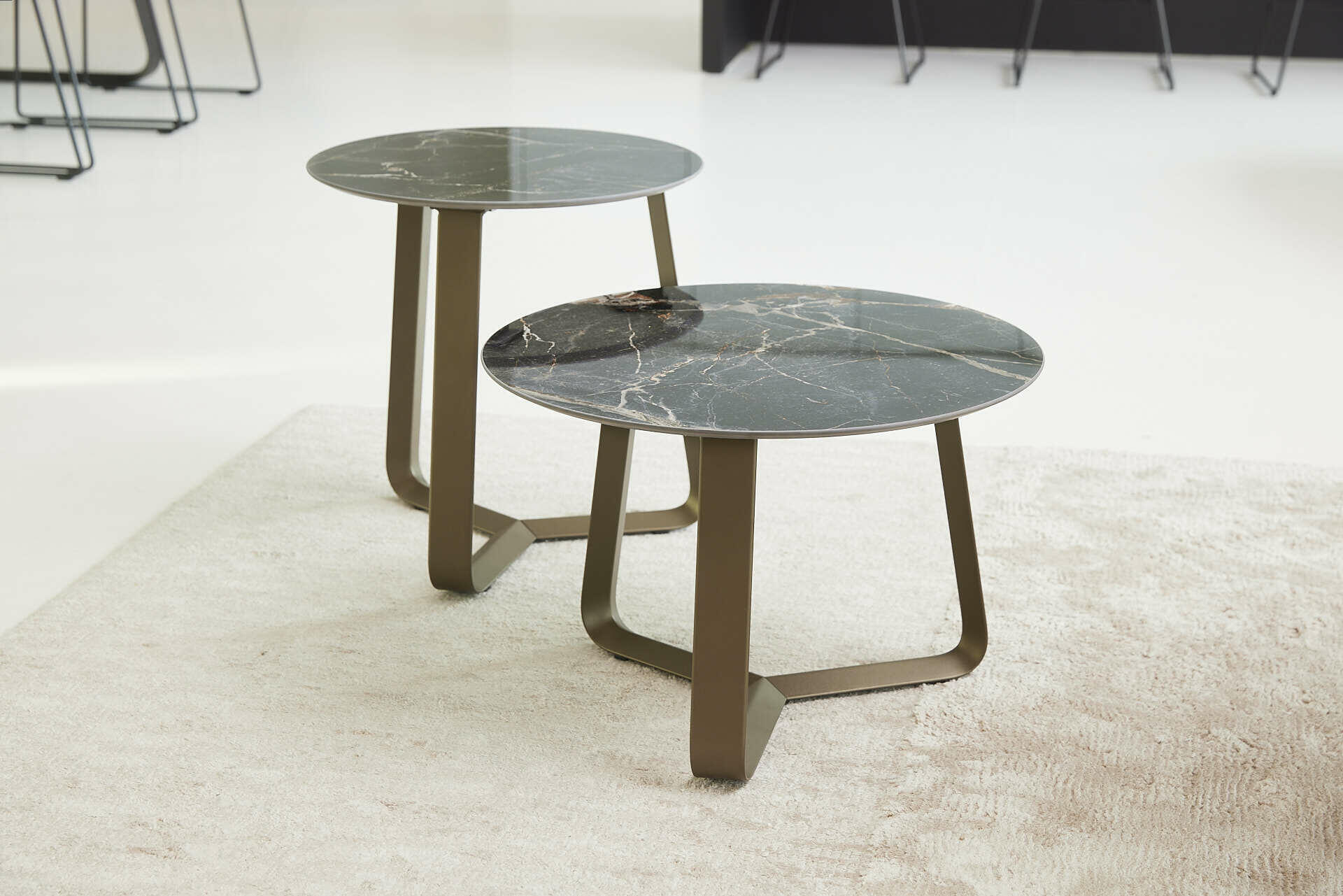 Table d'appoint haute en bois Gili Bazar Bizar - Objectif Tendance